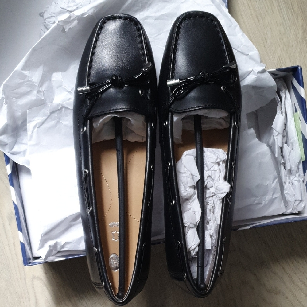 Geox shoes Black Loafers for Women